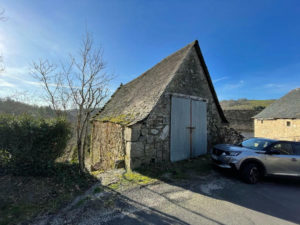 Corps de ferme à 20 minutes d'ENTRAYGUES SUR TRUYERE