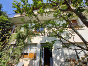 ESPALION centre, maison T5/6, garage, terrasse, jardin