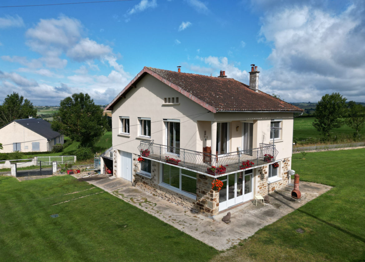 Maison individelle de type 5 de 115m2 avec grand jardin.