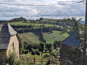 AUBRAC - Maison avec terrain