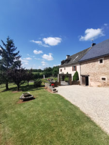 Maison de caractère avec grange sur 3.500m2