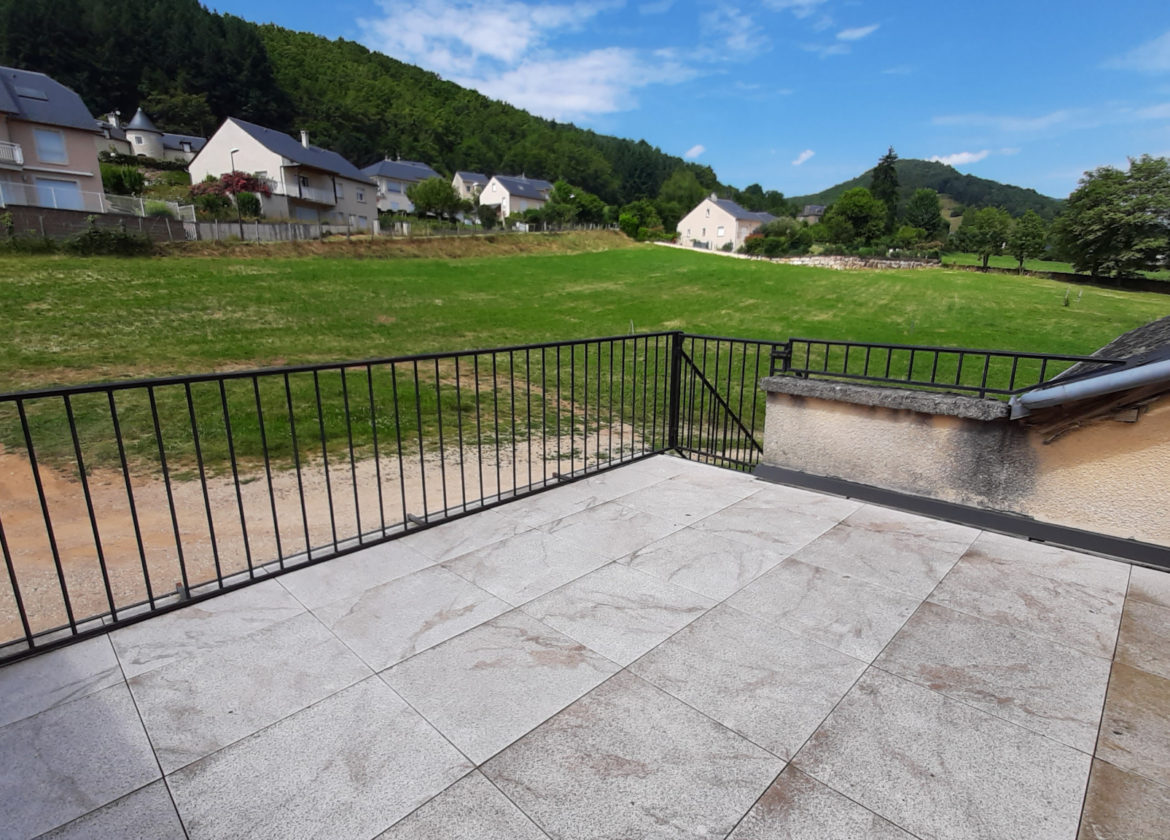 Appartement T2 meublé, avec terrasse