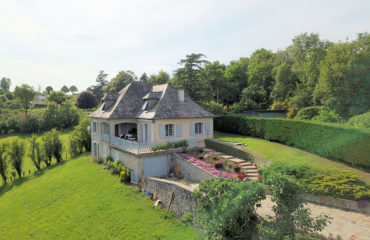 Beau pavillon à ESPALION