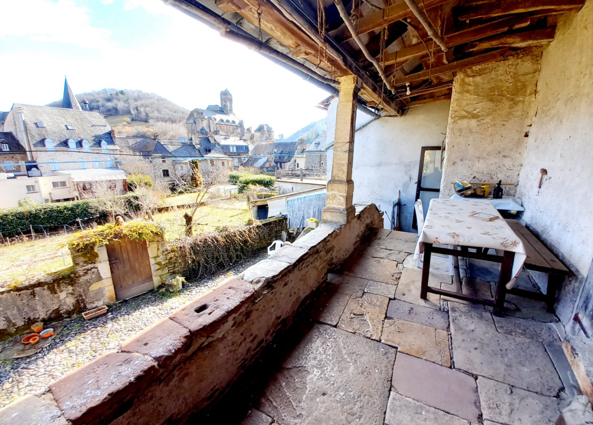 Maison avec terrain en coeur de village, ESTAING