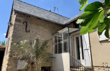 Maison en pierres de type 3 sur 2.500m2 de terrain