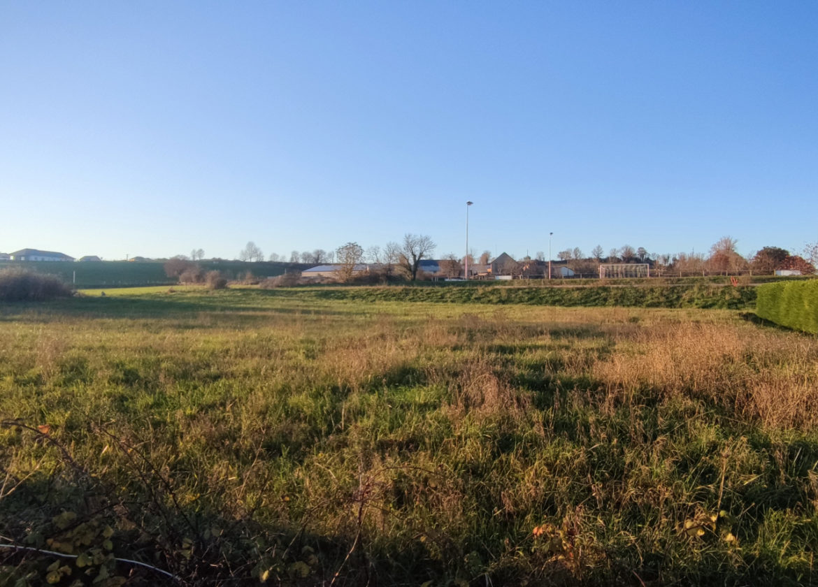 Terrain à bâtir de 2000 m2, à 8 min de BOZOULS