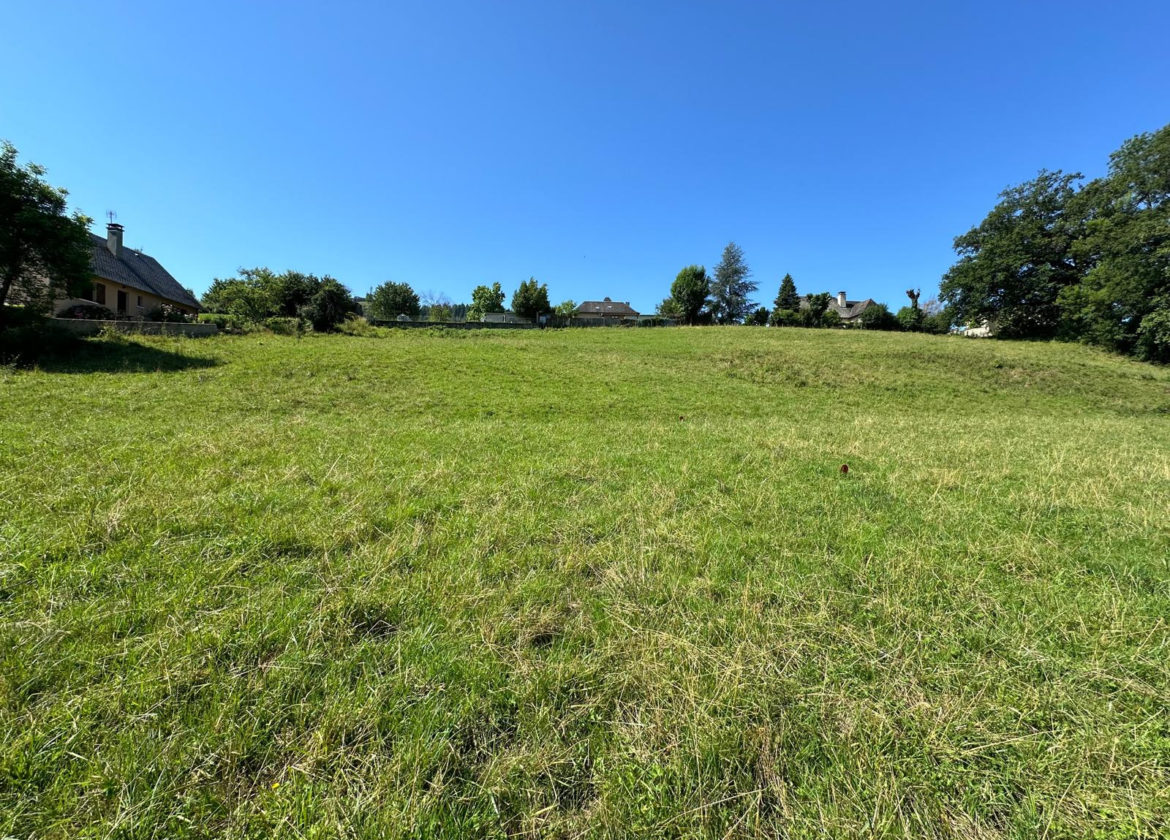 Terrain à bâtir Espalion 2598m2