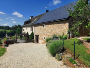 Maison de caractère avec grange sur 3.500m2