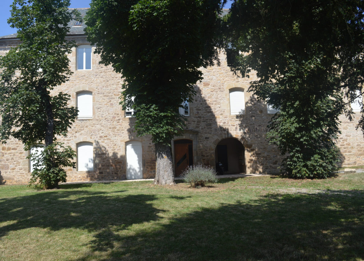 Appartement traversant T3 avec Terrasse