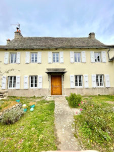  Maison de Caractère à moins de 2km du Lac de Maury