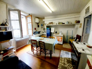 Maison avec terrain en coeur de village, ESTAING