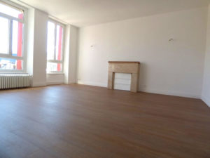 Bel appartement T3 centre-ville de Laissac