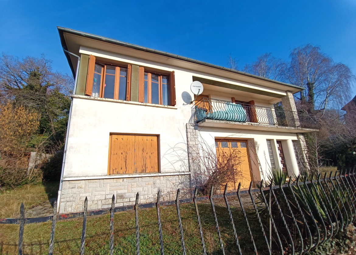 Maison individuelle avec jardin